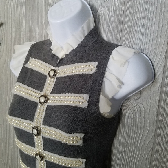 Twelve by Twelve Dress XS Gray Military Pearls Sleeveless - Picture 6 of 9